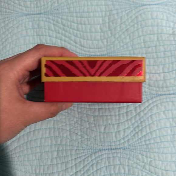 Dana Buchman cheetah design compact mirror with box - Picture 9 of 13